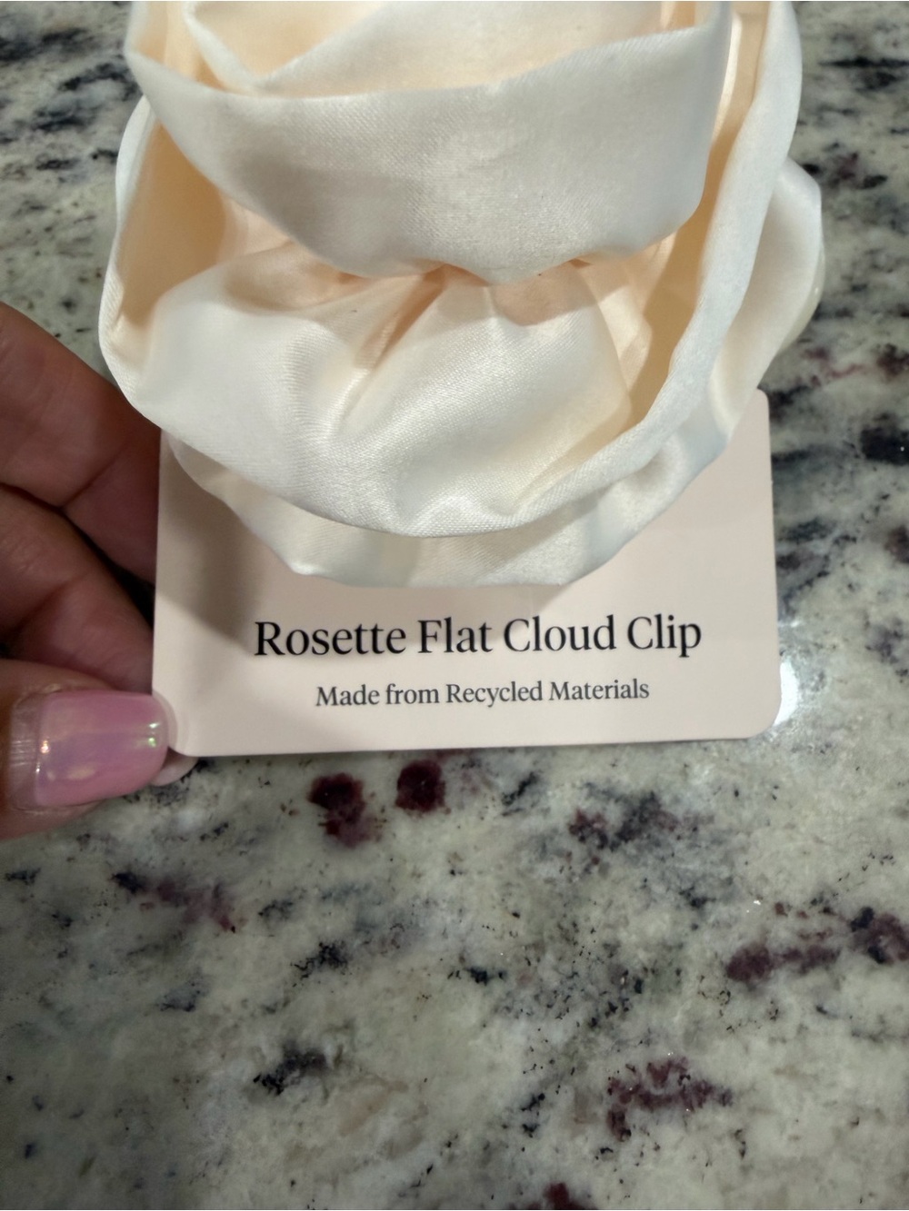 Kitsch Satin Rosette Medium Flat Cloud Clip - NWT - Picture 8 of 9